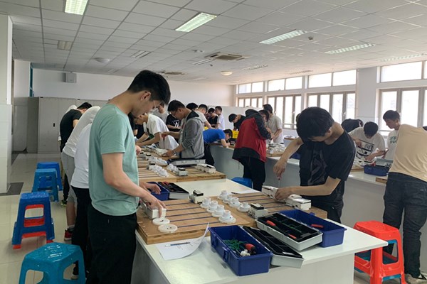 4学校组织技能节.jpg