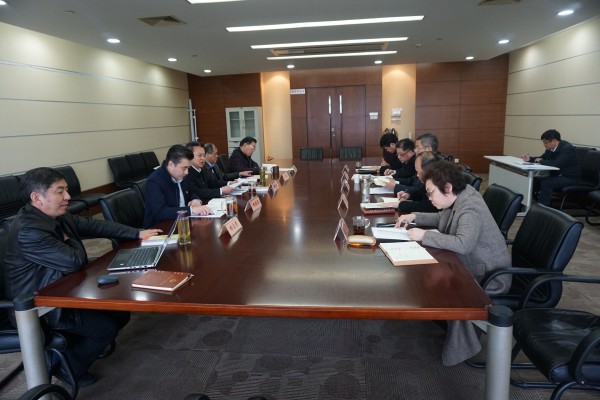 理论中心组学习十九届四中全会精神_conew1.jpg