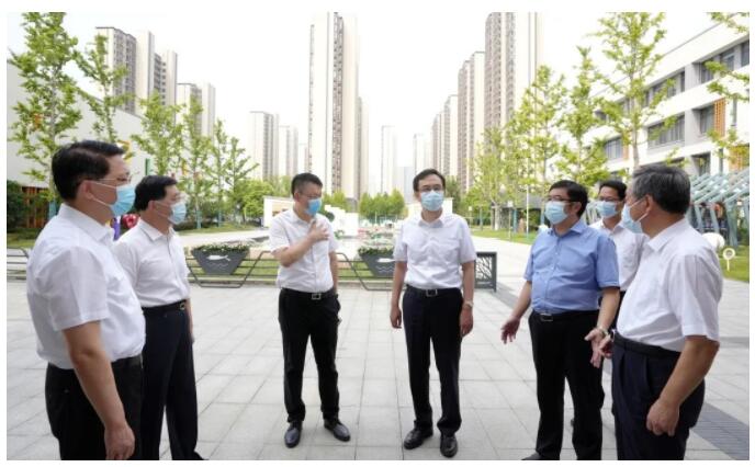 王晖慰问202209.jpg